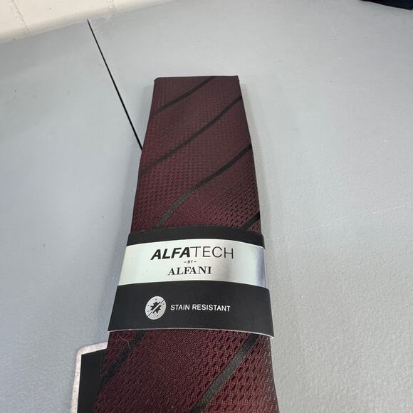 ALFANI ALFATECH Mens Necktie Mallard Stripe‎ Burgundy Stain Resistant New - Picture 1 of 9